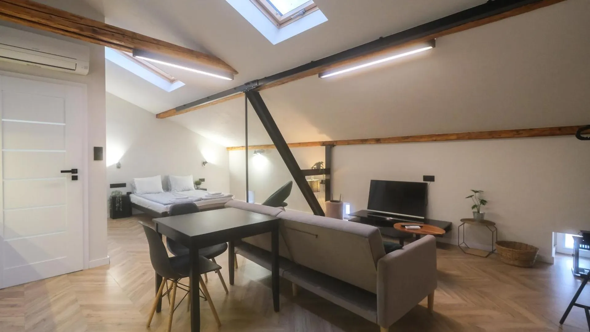 Skylight Suites Krakow 0*,  Poland